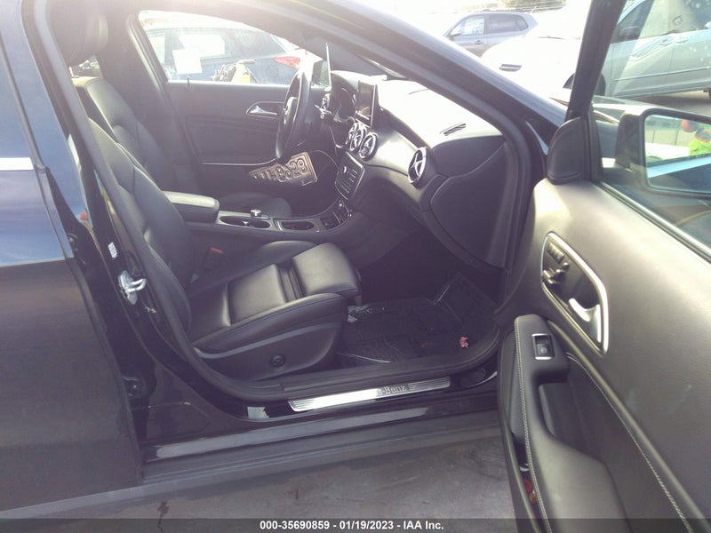 Mercedes-Benz GLA-Class 2017г.
