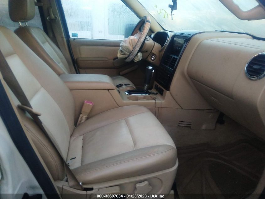 Ford Explorer 2006г.