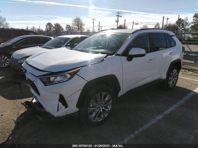 Toyota RAV4 2020г.