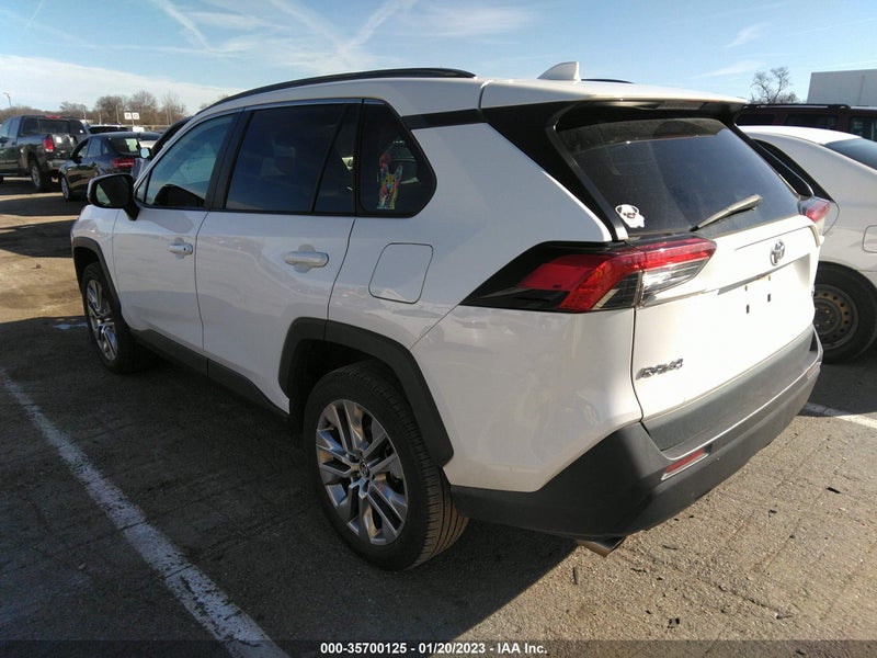 Toyota RAV4 2020г.