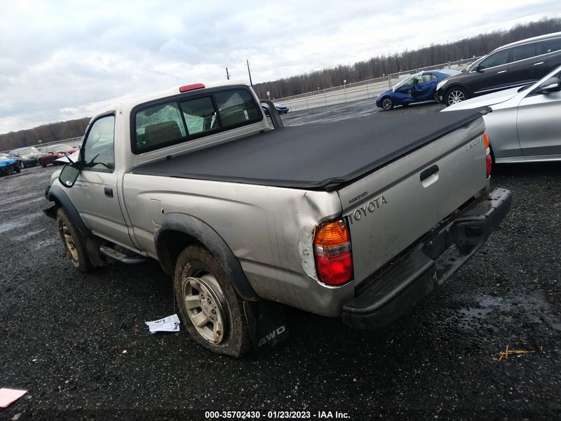 Toyota Tacoma 2004г.