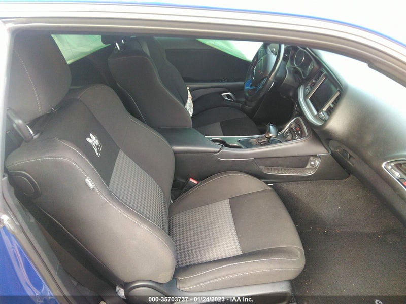 Dodge Challenger 2020г.