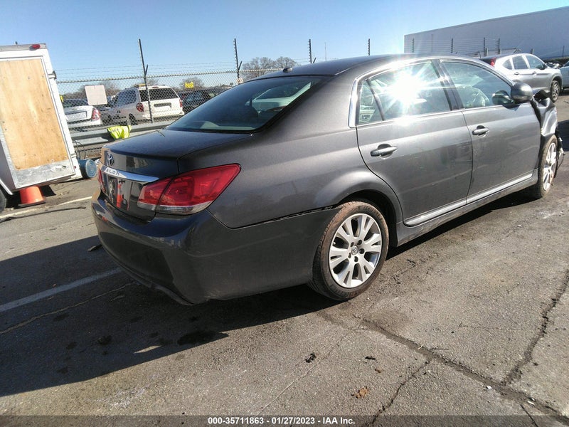 Toyota Avalon 2012г.