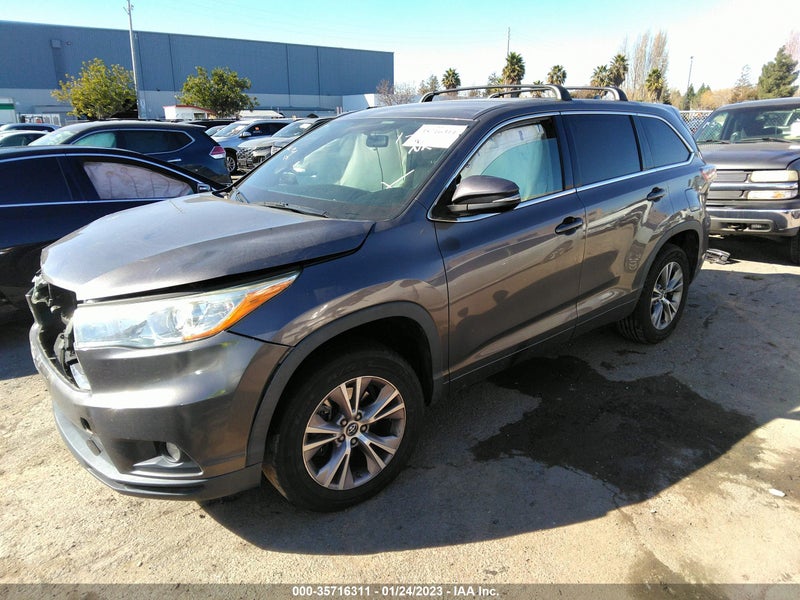 Toyota Highlander 2016г.