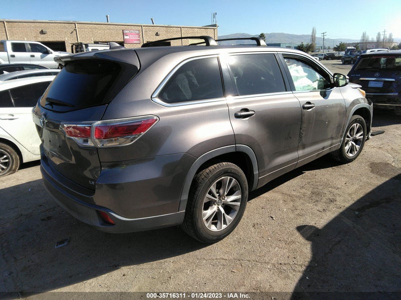 Toyota Highlander 2016г.