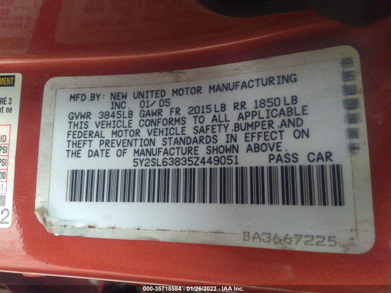 Pontiac Vibe 2005г.
