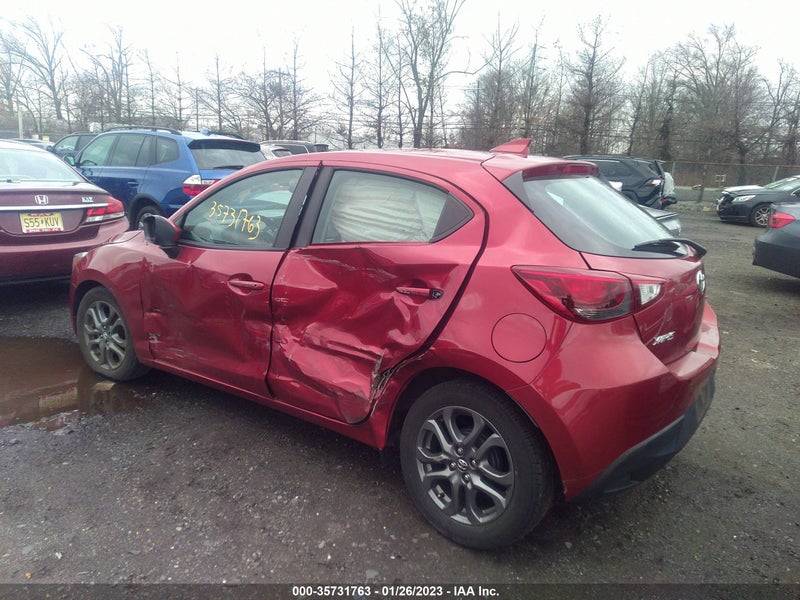 Toyota Yaris 2020г.