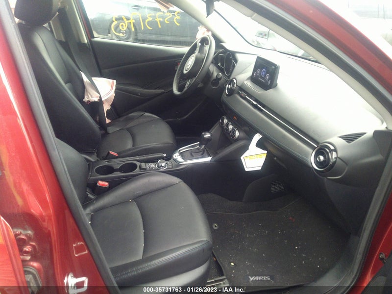 Toyota Yaris 2020г.