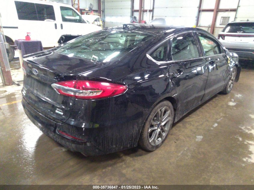 Ford Fusion 2020г.