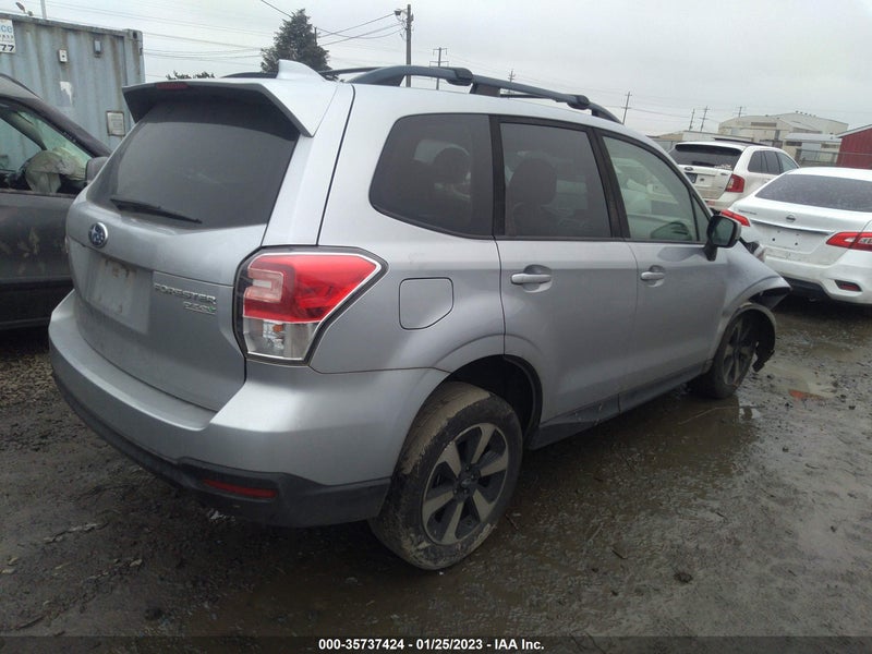 Subaru Forester 2017г.