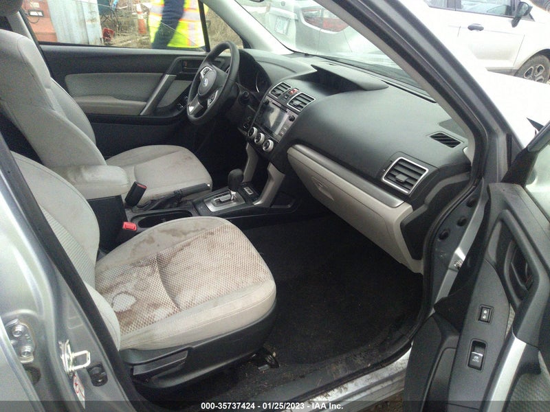 Subaru Forester 2017г.