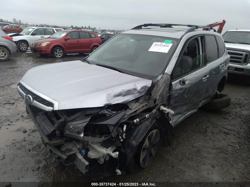 Subaru Forester 2017г.
