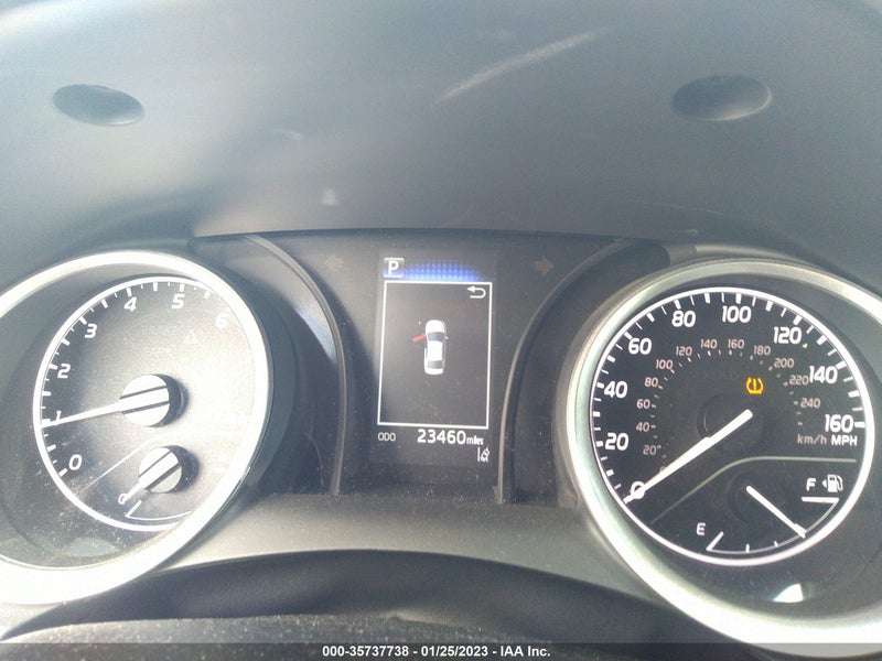 Toyota Camry 2022г.