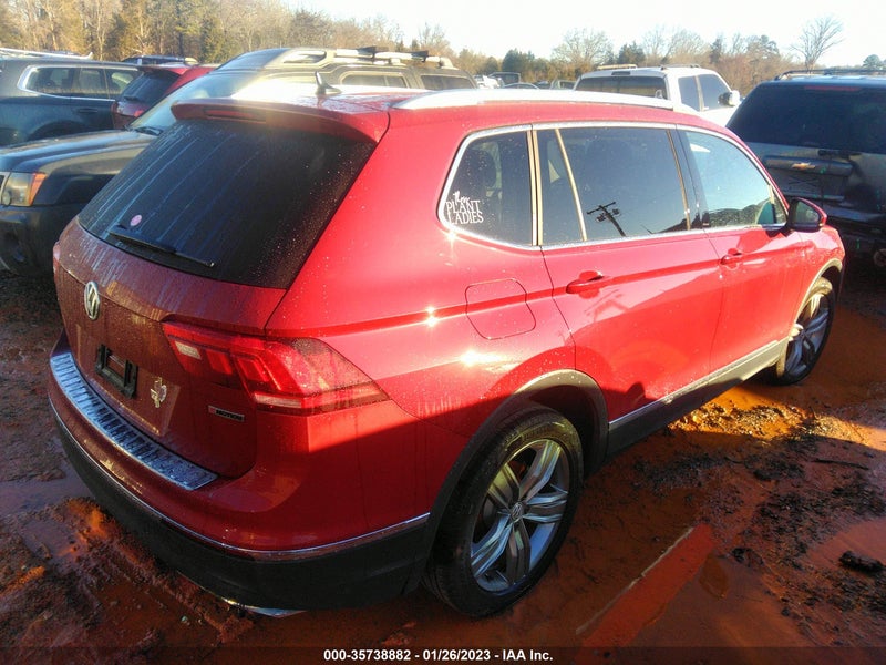 Volkswagen Tiguan 2021г.