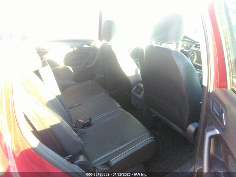 Volkswagen Tiguan 2021г.