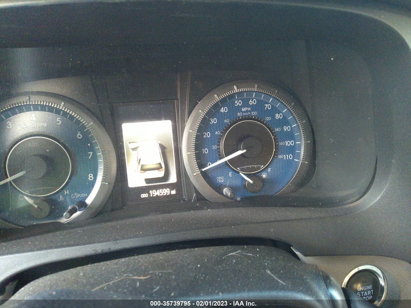 Toyota Sienna 2015г.