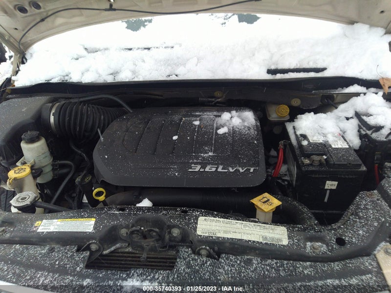 Chrysler Town & Country 2011г.