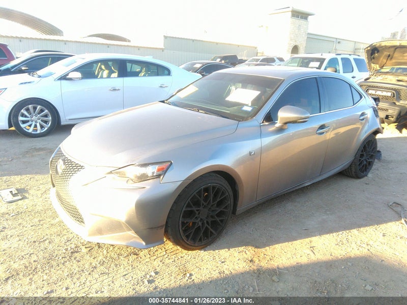 Lexus IS 2015г.