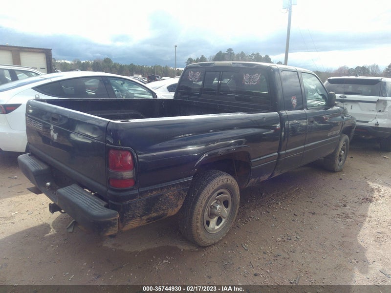 Dodge Ram Pickup 1500 2001г.