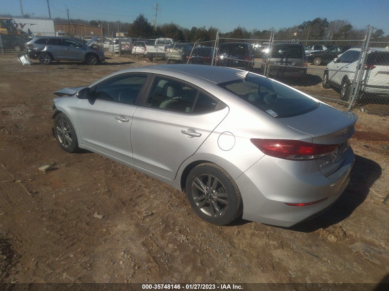 Hyundai Elantra 2017г.