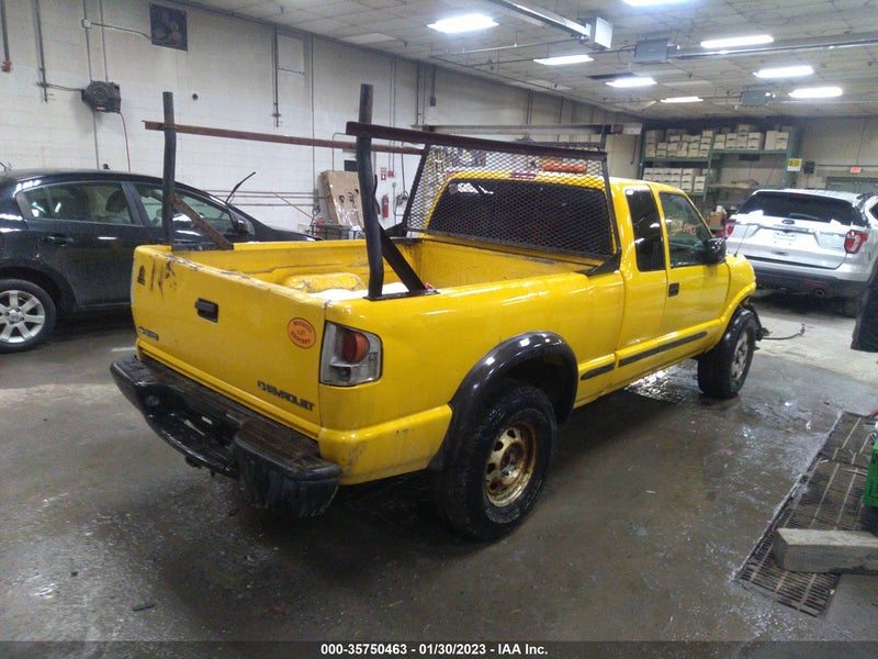 Chevrolet S-10 Pickup 2003г.