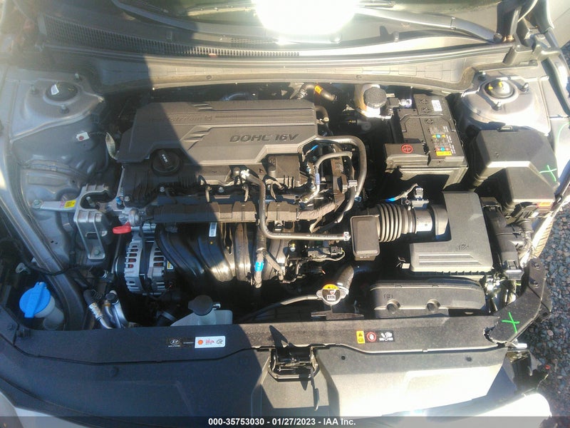 Hyundai Elantra 2023г.