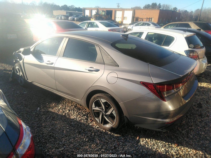 Hyundai Elantra 2023г.