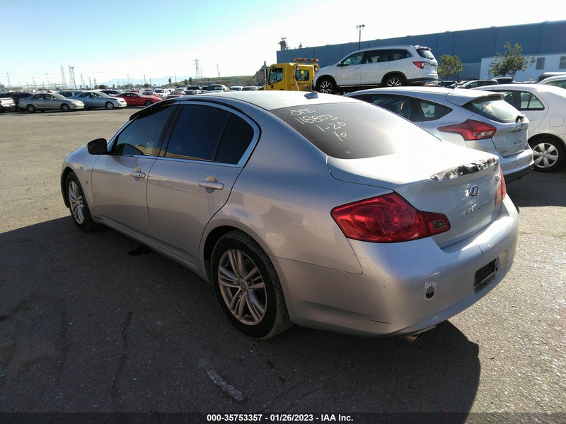 Infiniti Q40 2015г.