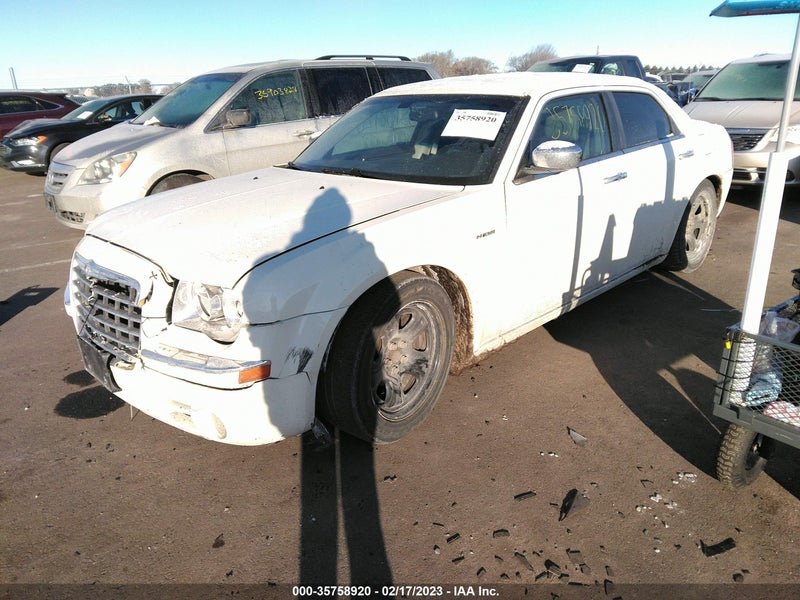 Chrysler 300 2005г.