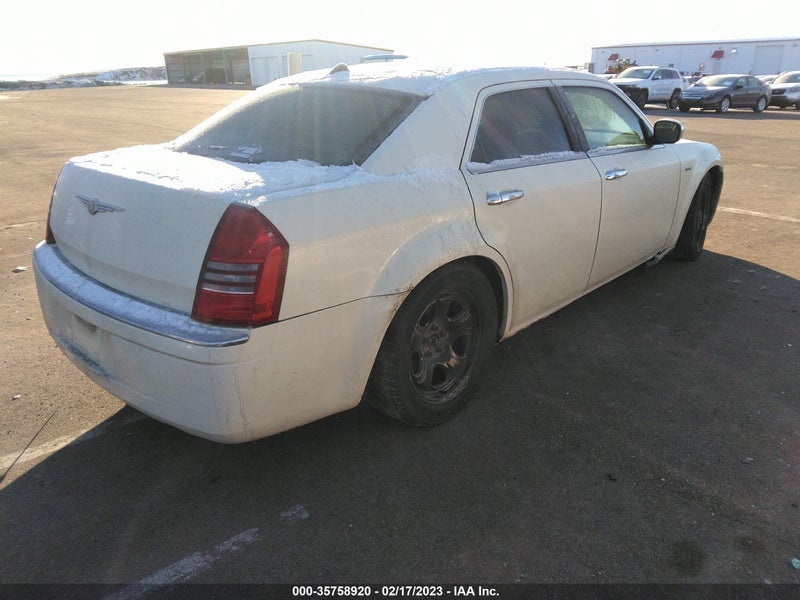Chrysler 300 2005г.