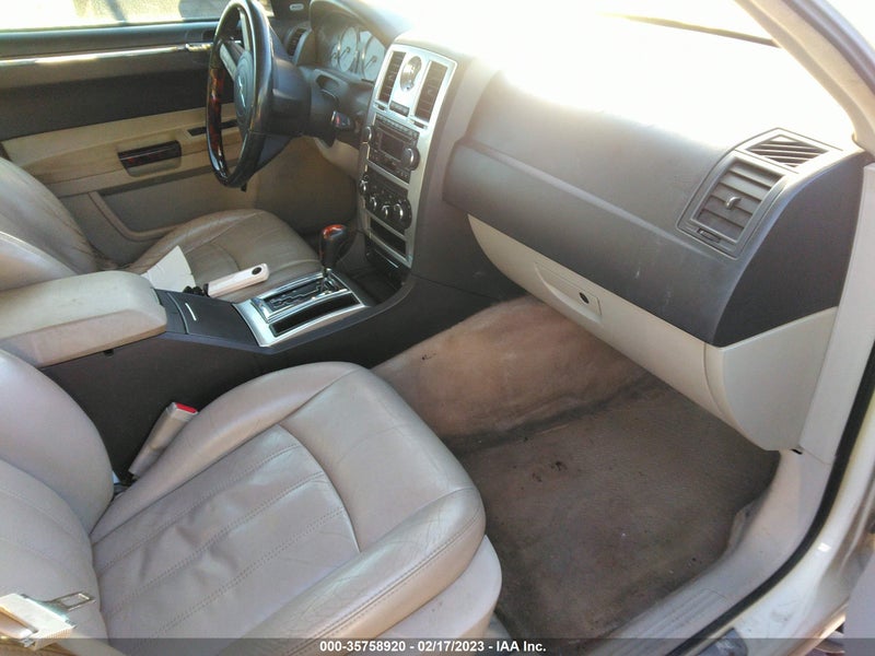 Chrysler 300 2005г.