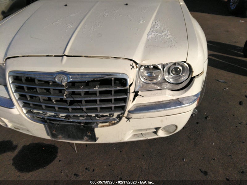 Chrysler 300 2005г.