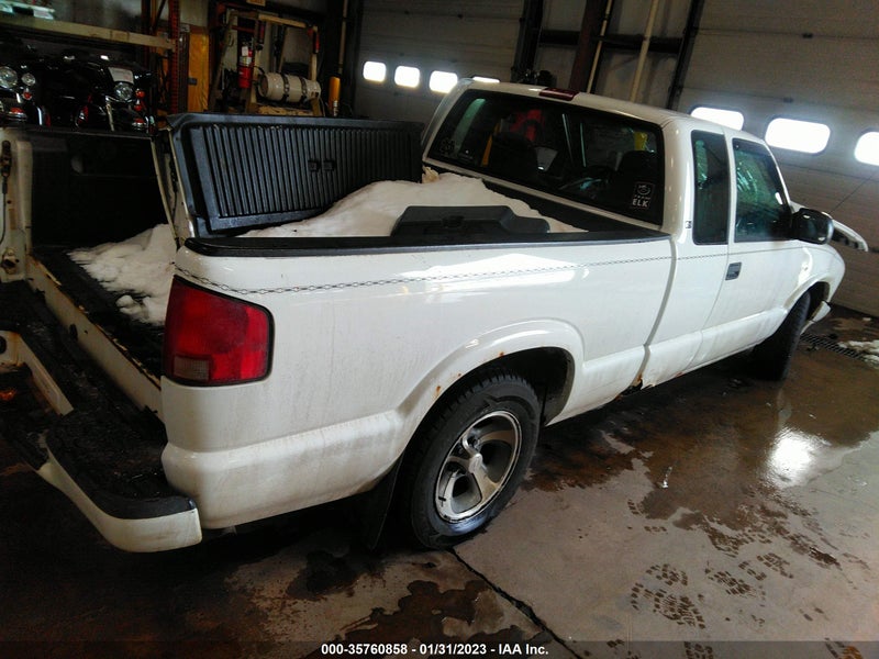 Chevrolet S-10 Pickup 2000г.