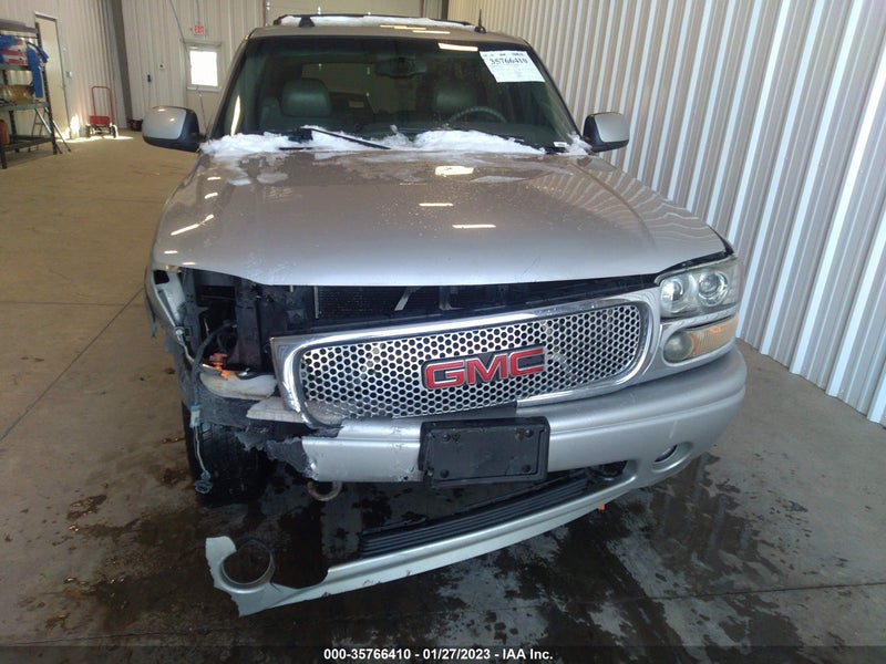 GMC Yukon Denali 2004г.