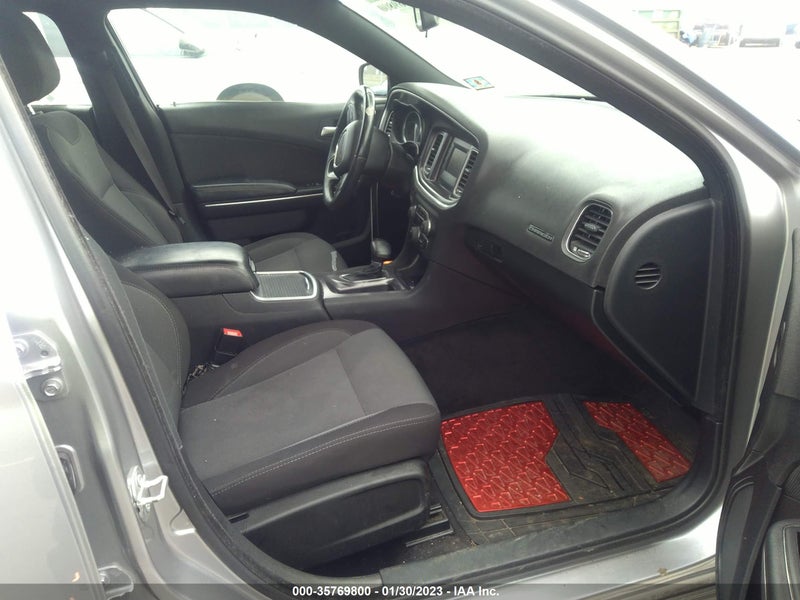 Dodge Charger 2015г.