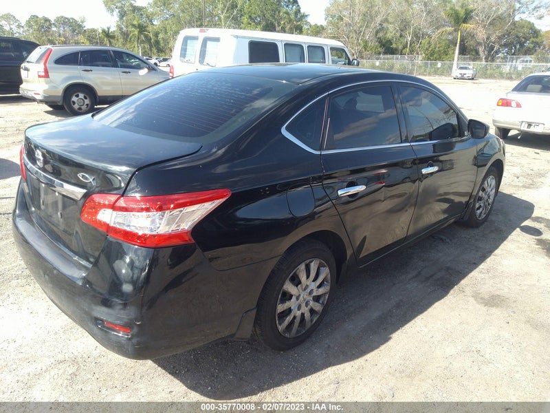 Nissan Sentra 2015г.
