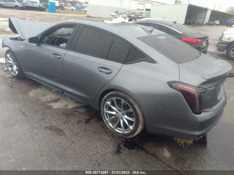 Cadillac CT5 2022г.