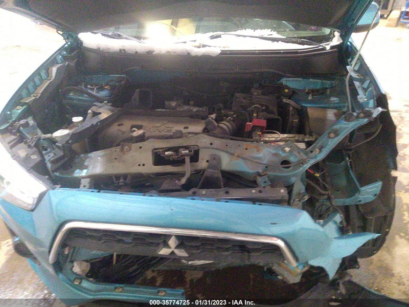 Mitsubishi Outlander 2014г.