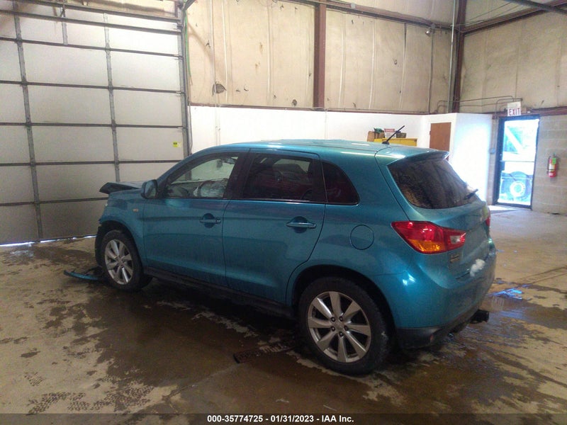 Mitsubishi Outlander 2014г.