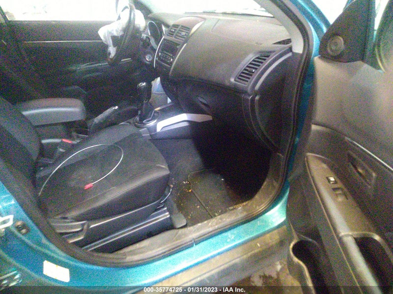 Mitsubishi Outlander 2014г.