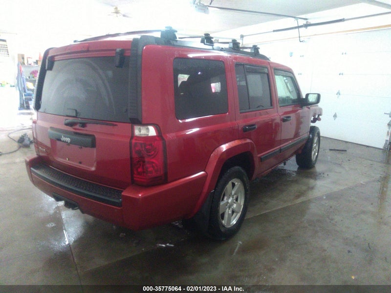 Jeep Commander 2006г.