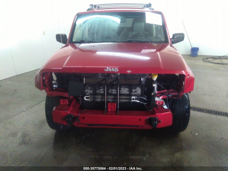 Jeep Commander 2006г.