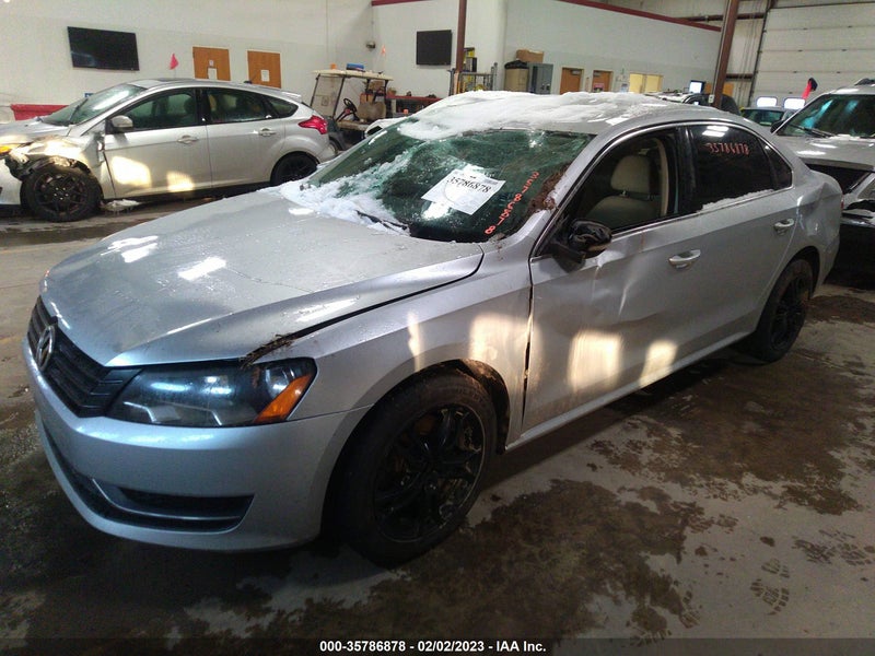 Volkswagen Passat 2012г.