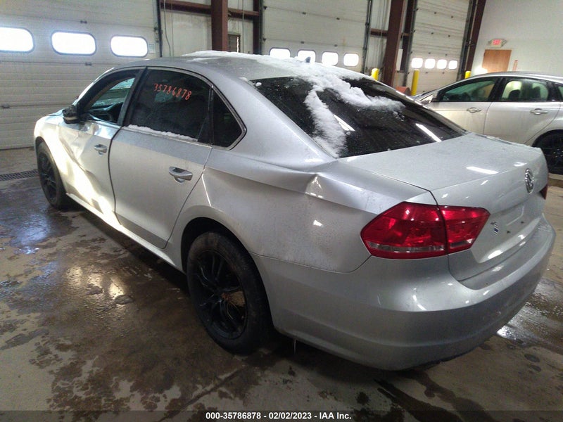 Volkswagen Passat 2012г.