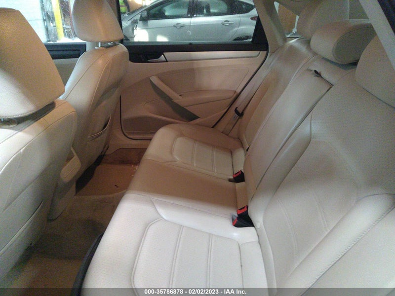 Volkswagen Passat 2012г.