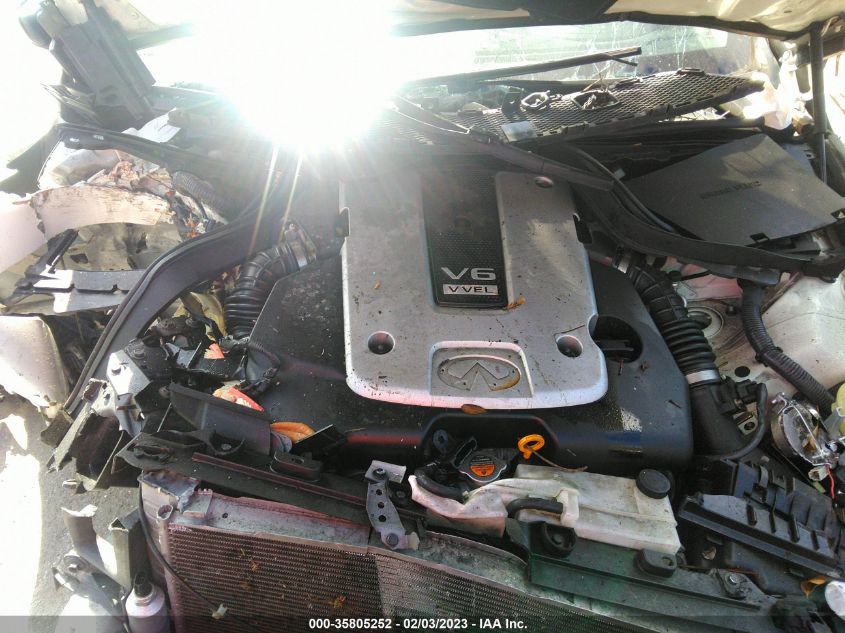 Infiniti Q60 2015г.