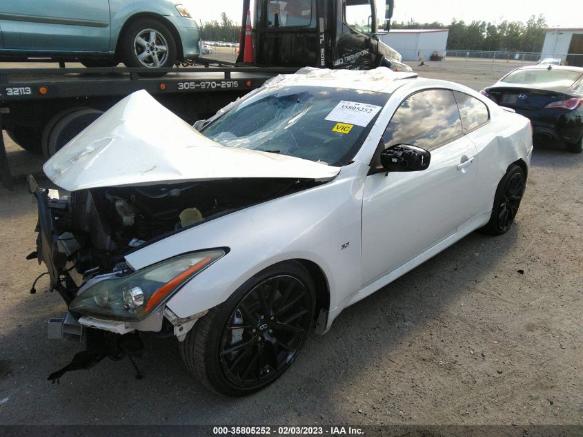 Infiniti Q60 2015г.