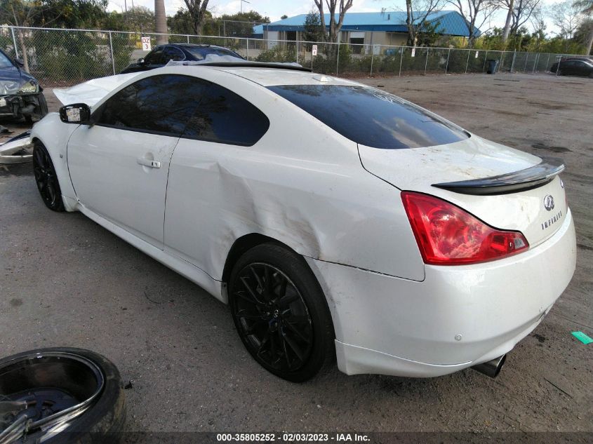Infiniti Q60 2015г.