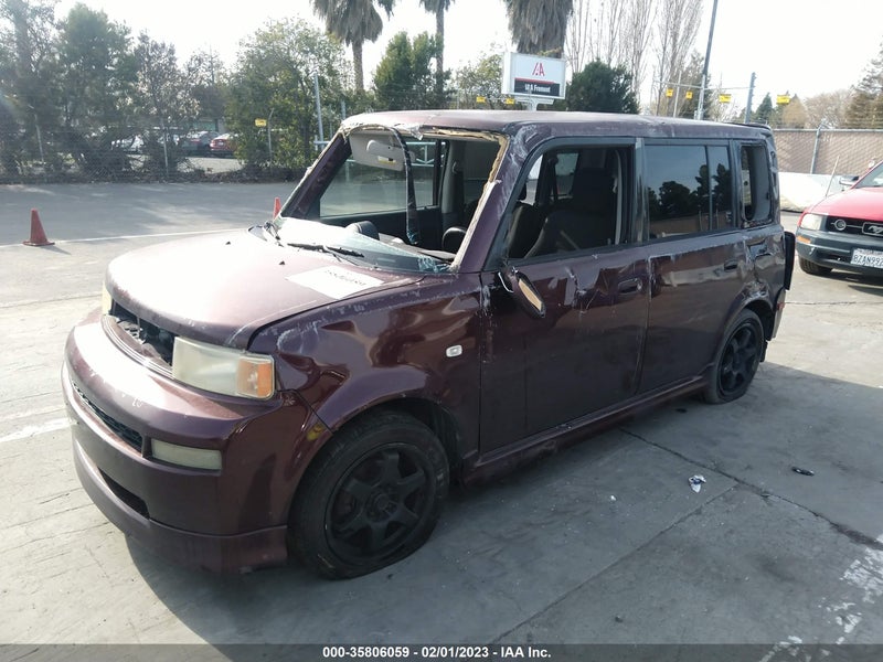 Scion xB 2004г.