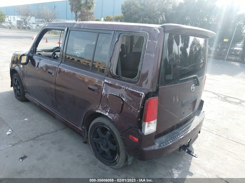 Scion xB 2004г.